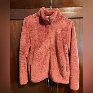 Ladies Uniqlo Rust Colored Fleece Size L